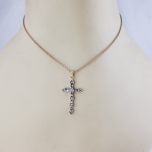 10 Karat White and Yellow Gold Diamond Cross Pendant #15971 - Picture 6 of 7